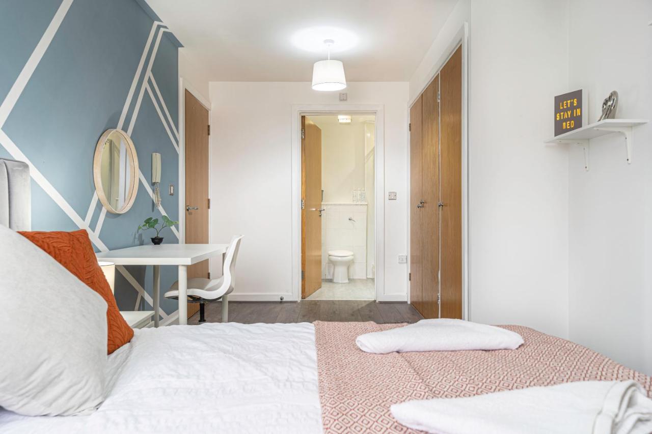 Jkg Property Solutions Presents Cosy City Apartment Coventry Luaran gambar