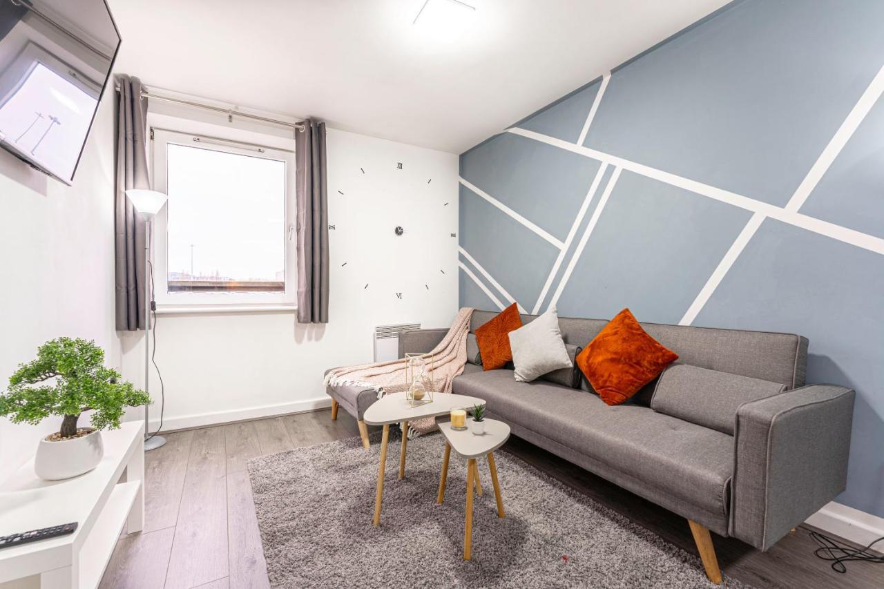 Jkg Property Solutions Presents Cosy City Apartment Coventry Luaran gambar