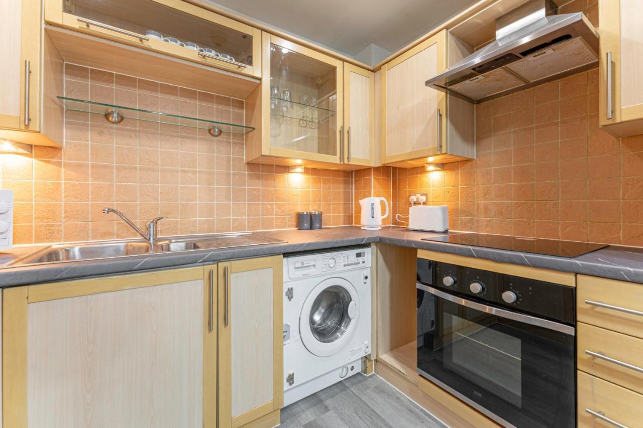 Jkg Property Solutions Presents Cosy City Apartment Coventry Luaran gambar